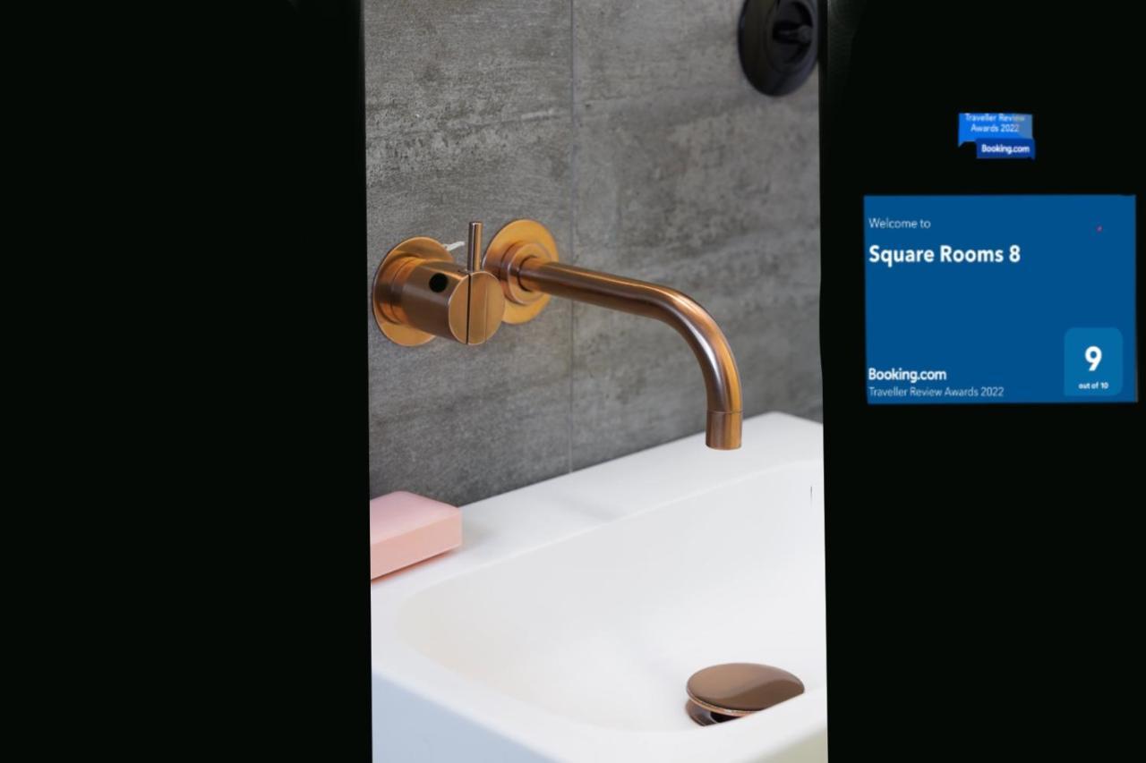 Square Rooms 8