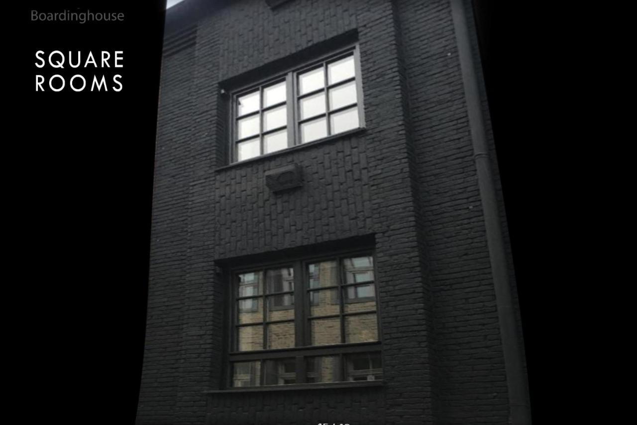 Square Rooms 8 *